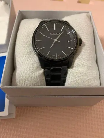 세이코 베이직 솔라 전파 스테인리스 모델 SBTM257 블랙