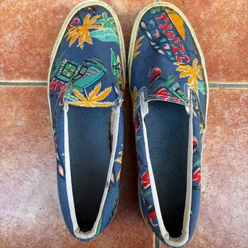 1980's Converse Tropical Pattern size 10