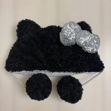 USJ 헬로키티 폼폼 달린 모자 블랙