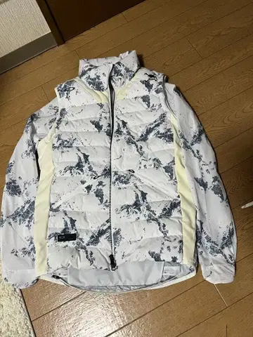 Oakley 다운 자켓 화이트 블루