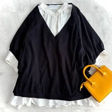 어도어 코튼 캐시미어 V넥 니트 블랙