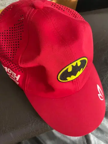 한정판 배트맨 로고 빨간색 캡
