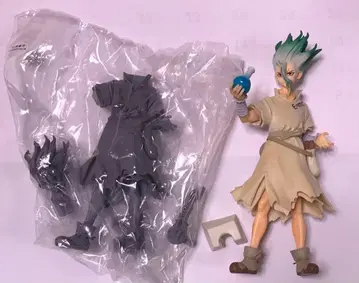 Dr.STONE 센쿠 피규어 보통 다른 색상 2종