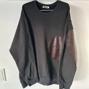 [ 새상품급 ] NKNIT 하트 맨투맨 트레이닝복 가죽 하트 모티브