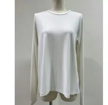 새상품 [ CYAN tokyo ] 백개더 웜 상의 화이트