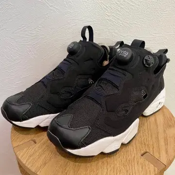 새상품급 Reebok 인스타펌프 퓨리 블랙 23.5cm