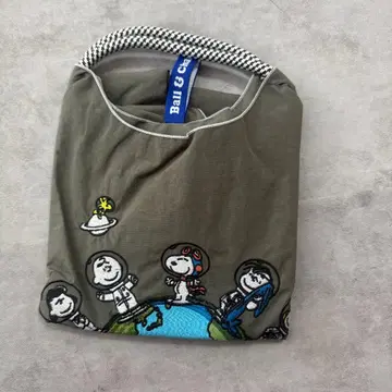 미사용 새상품 스누피 에코백 M 사이즈 카키 귀여운 선물 크리스마스