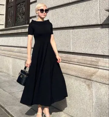 JENNE 숄더 랩 니트 원피스