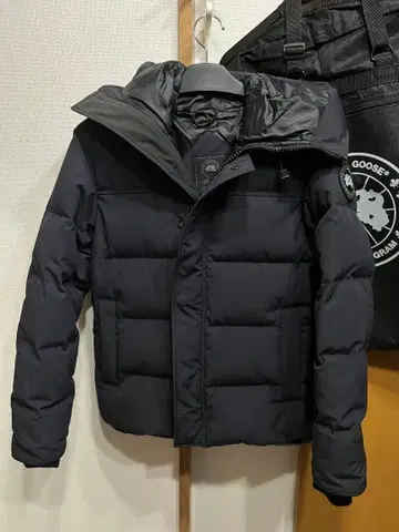 Canada Goose 블랙 다운 자켓