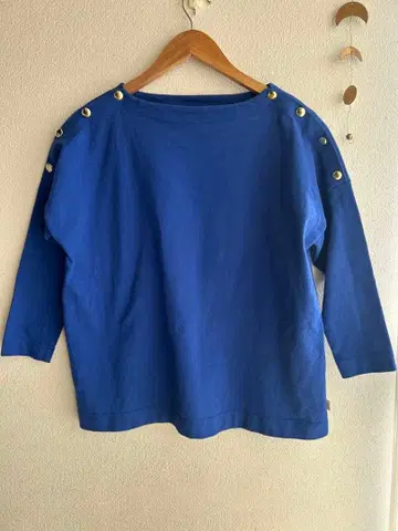 트래디셔널 웨더웨어 골드 버튼 바스크 셔츠 티셔츠