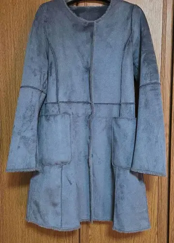 에그랑 티 무스탕풍 코트 포켓 부착