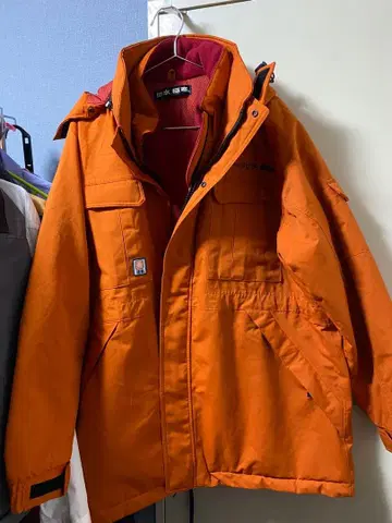 오렌지 다운 자켓