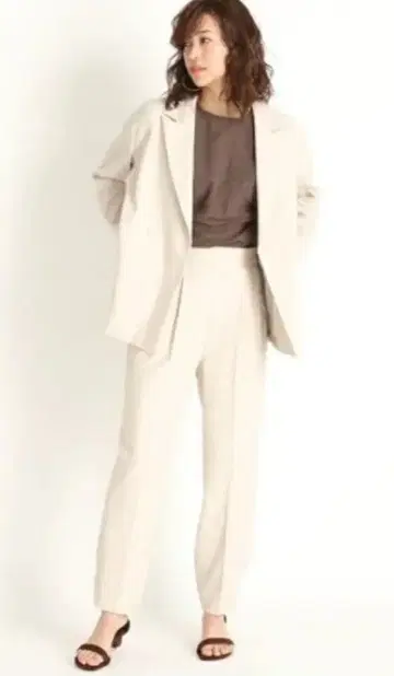미라 오웬 테일러드 자켓 셋업
