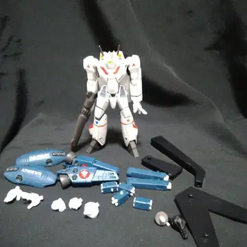 리볼텍 마크로스 발키리 VF-1J