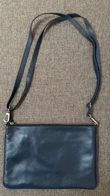 [ 새상품급 ] 비즈니스 가죽 팩토리 가죽 숄더백