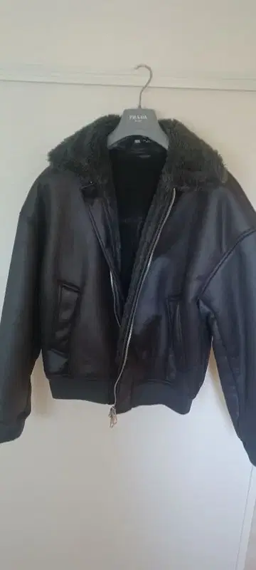 ZARA 남성용 블랙 가죽 자켓 L