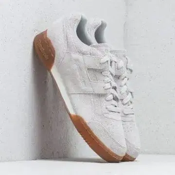 25.5cm Reebok workout plus suede