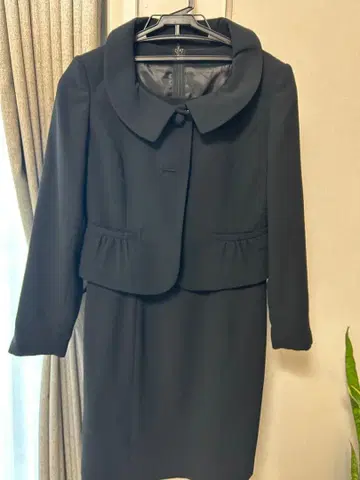 상복 7호 블랙 자켓과 원피스 세트