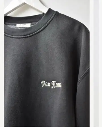 at Dawn. O'AHU PAU HANA 맨투맨