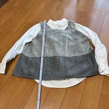 그레이 슬리브리스 니트 베스트