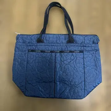네이비 퀼팅 토트백