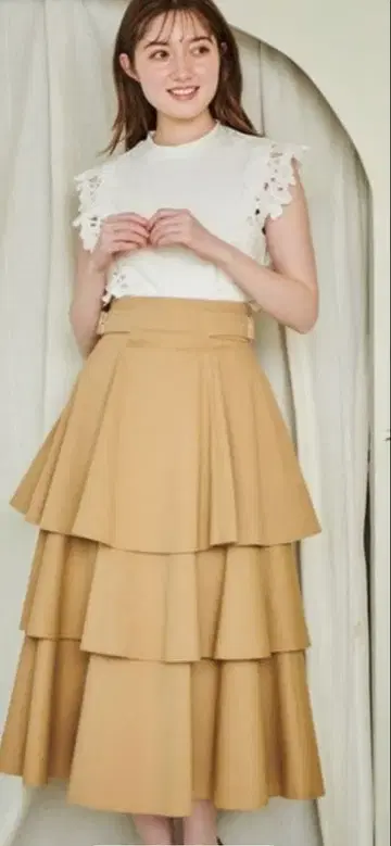 플레어 스커트 베이지 레이어드 외 3점