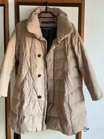 베이지 버튼 롱 다운 자켓