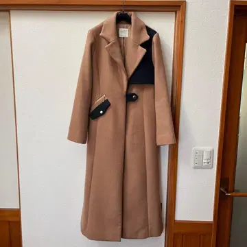 새상품급 REDYAZEL 체스터 코트