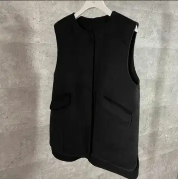 새상품급 [ keep my closet ] 울 리버 베스트 블랙