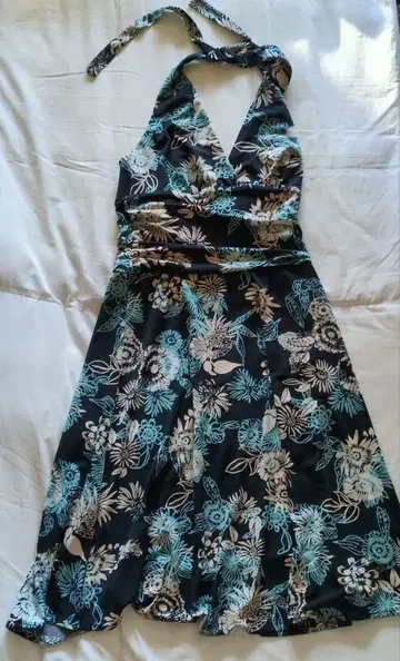 BCBGMAXAZRIA 플라워 프린트 홀더넥 드레스 SP