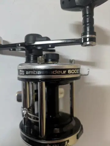 Abu Garcia ambassadeur 6000 베이트 낚시릴