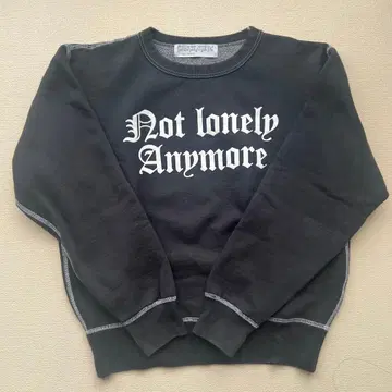 Not lonely Anymore 맨투맨 사이즈 1
