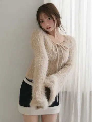 ANDMARY Abbie fur tops 앤드마리 베이지