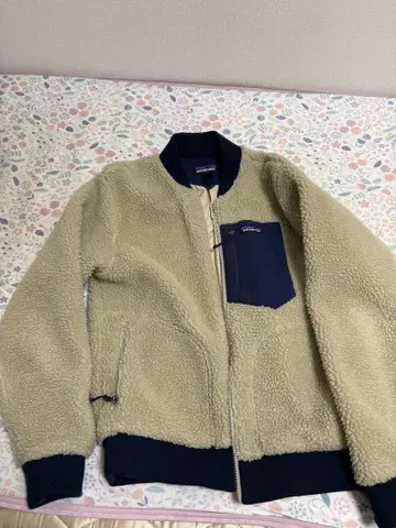 patagonia 플리스 자켓 베이지/네이비
