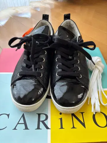 23.5cm 에나멜, 소가죽 스니커즈