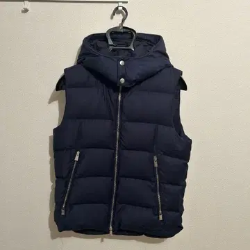 TATRAS 후드 부착 다운 베스트 네이비