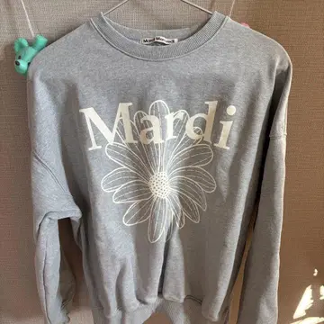 Mardi 꽃무늬 프린트 맨투맨 그레이 화이트