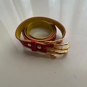 HAZAMA 끌려들어가는 운명의 가죽 벨트