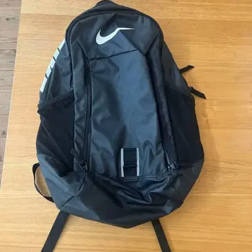 Nike 블랙 백팩