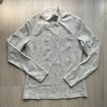 마리메꼬 우니코 터틀넥