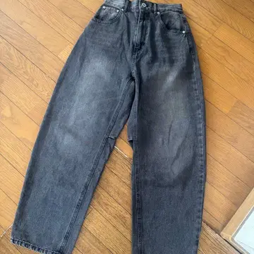 [Thevon.] 커브 데님 팬츠