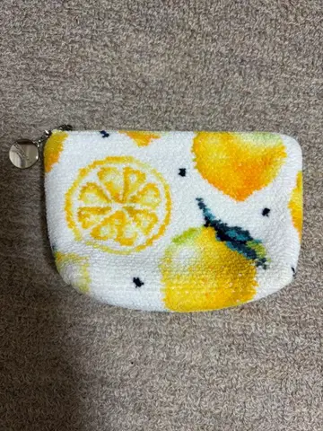러브러리 바이 페이러 레몬 도트 파우치