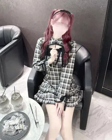 새상품 미셸 마카롱 허니 뮤우 프릴 체크 후드티 원피스 xs