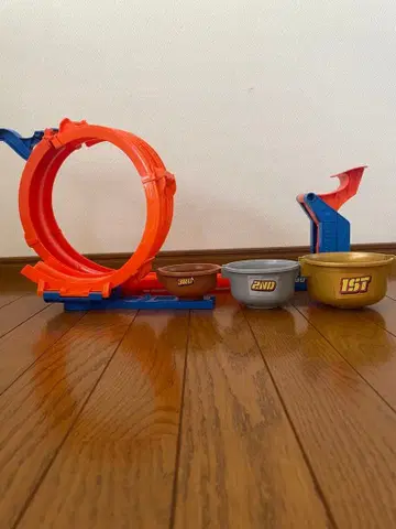 가격 인하 Hot Wheels Monster Trucks 트로피 챌린지