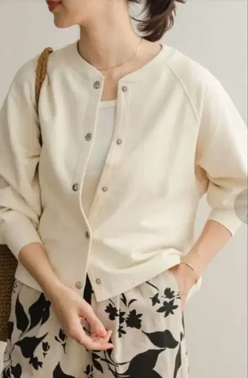 어반 리서치 도어스 코튼 맨투맨 러그 숏 가디건