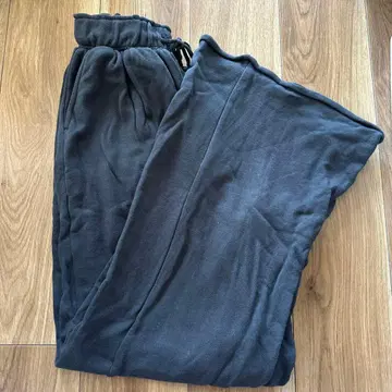 ungrid 맨투맨 턱 팬츠