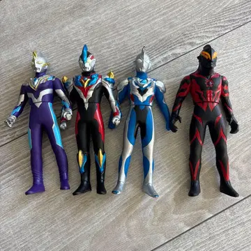 중고 4점 세트 울트라맨 Z 트리거 벨리알 제트 4체 소프트 비닐