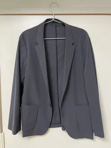 2025년제 유니클로 울트라 스트레치 자켓