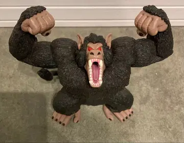 드래곤볼 대원숭이 피규어