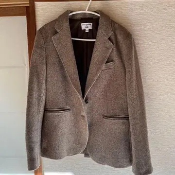 유니클로 이네스 테일러드 자켓 L 사이즈